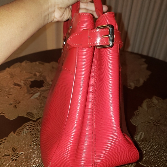 Sold - Picture 5 of 15